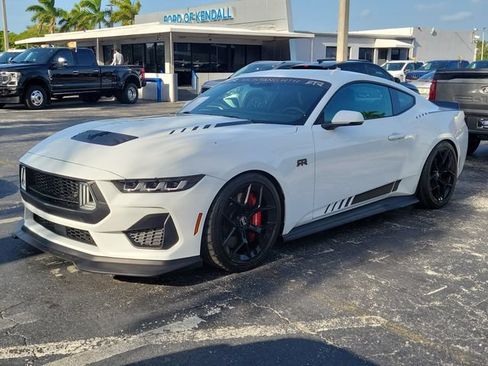 Used 2024 Ford Mustang GT Premium RWD image 31