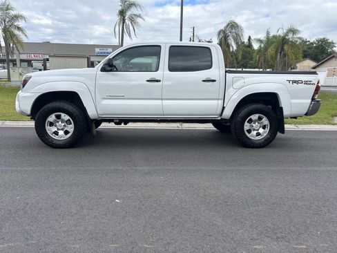 Used 2014 Toyota Tacoma 4x4 Double Cab image 3