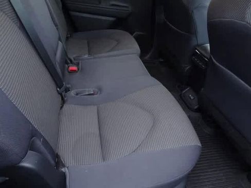 Used 2023 Toyota Highlander LE image 20