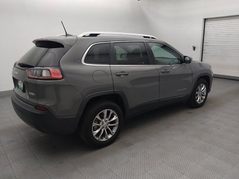 Used 2021 Jeep Cherokee Latitude Plus FWD image 10