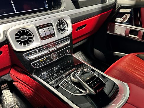 Used 2021 Mercedes-Benz G 550 image 11