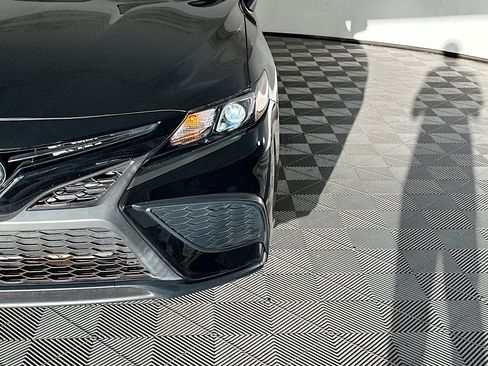 Certified 2023 Toyota Camry SE FWD image 9