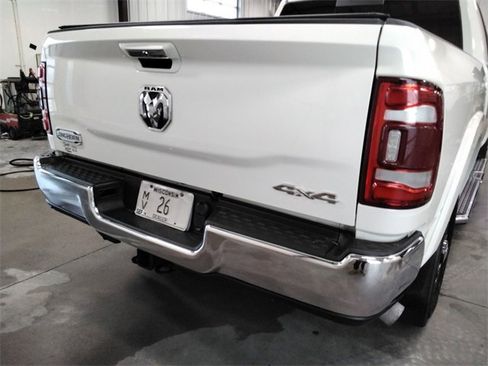 Used 2020 RAM 2500 Limited w/ Safety Group image 15