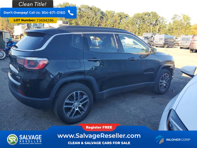Used 2018 Jeep Compass Latitude w/ Popular Equipment Group AWD/4WD image 4
