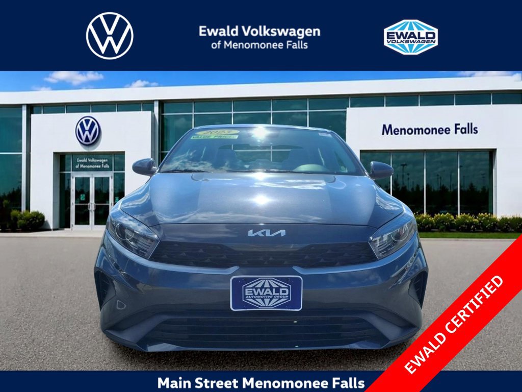 Used 2023 Kia Forte LXS FWD image 2