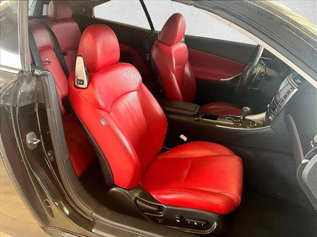 Used 2014 Lexus IS 250C w/ Luxury Package RWD image 9