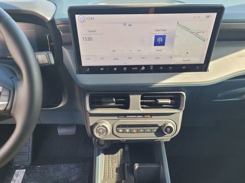 New 2025 Ford Maverick Lariat w/ Black Appearance Package image 10