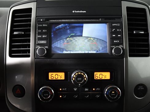 Used 2019 Nissan Frontier SL image 17