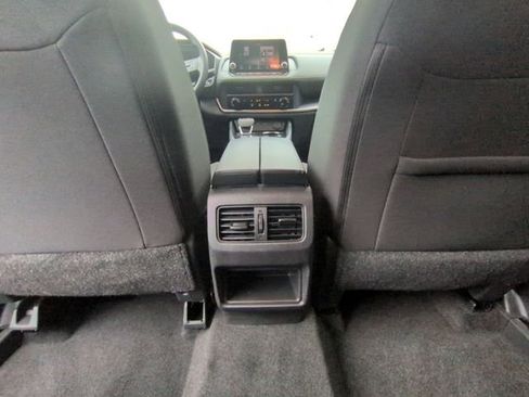 Used 2023 Nissan Rogue S image 20