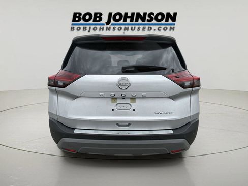 Used 2023 Nissan Rogue SV AWD/4WD image 4