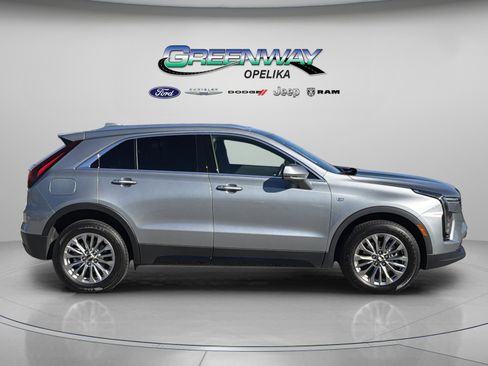 Used 2024 Cadillac XT4 Premium Luxury image 16