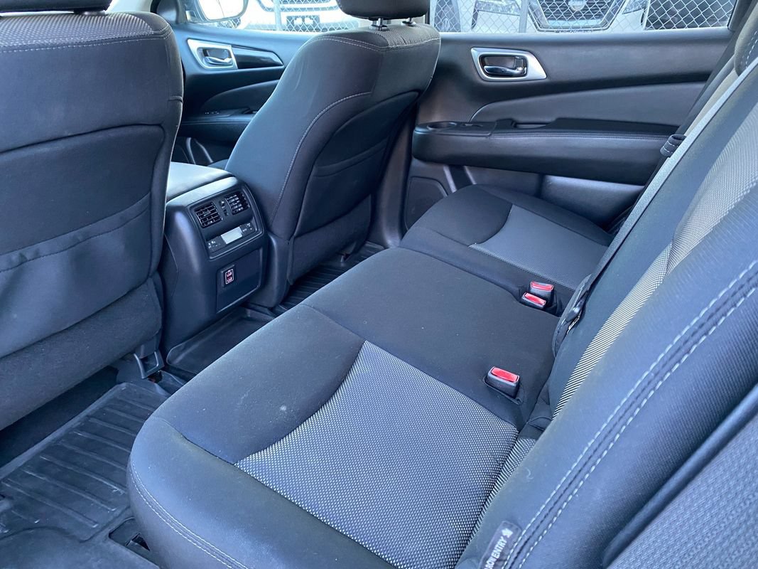 Used 2018 Nissan Pathfinder SV w/ SV All Weather Package AWD/4WD image 13