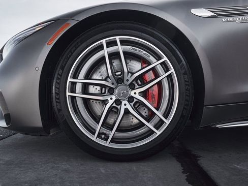 Used 2024 Mercedes-Benz SL 55 AMG 4MATIC image 3