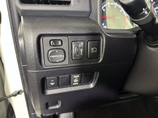 Used 2020 Toyota 4Runner TRD Off-Road AWD/4WD image 18