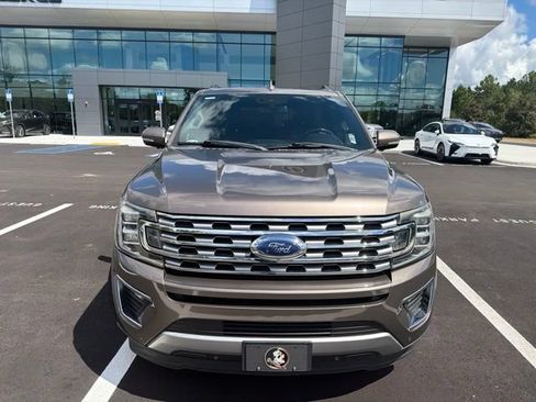 Used 2018 Ford Expedition Limited w/ Equipment Group 302A RWD image 2