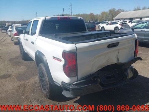 Used 2024 Chevrolet Colorado Trail Boss w/ Advanced Trailering Package AWD/4WD image 6
