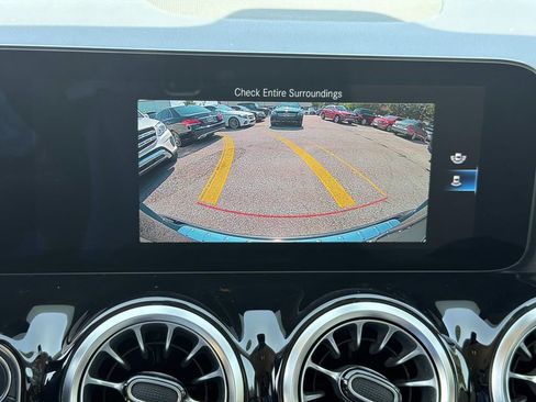 Used 2023 Mercedes-Benz GLA 250 image 25