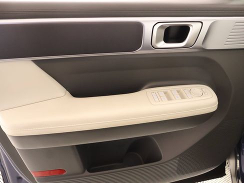 Certified 2025 Hyundai Santa Fe SEL FWD image 15