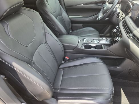 Used 2023 INFINITI QX60 Sensory w/ Vision Package AWD/4WD image 6