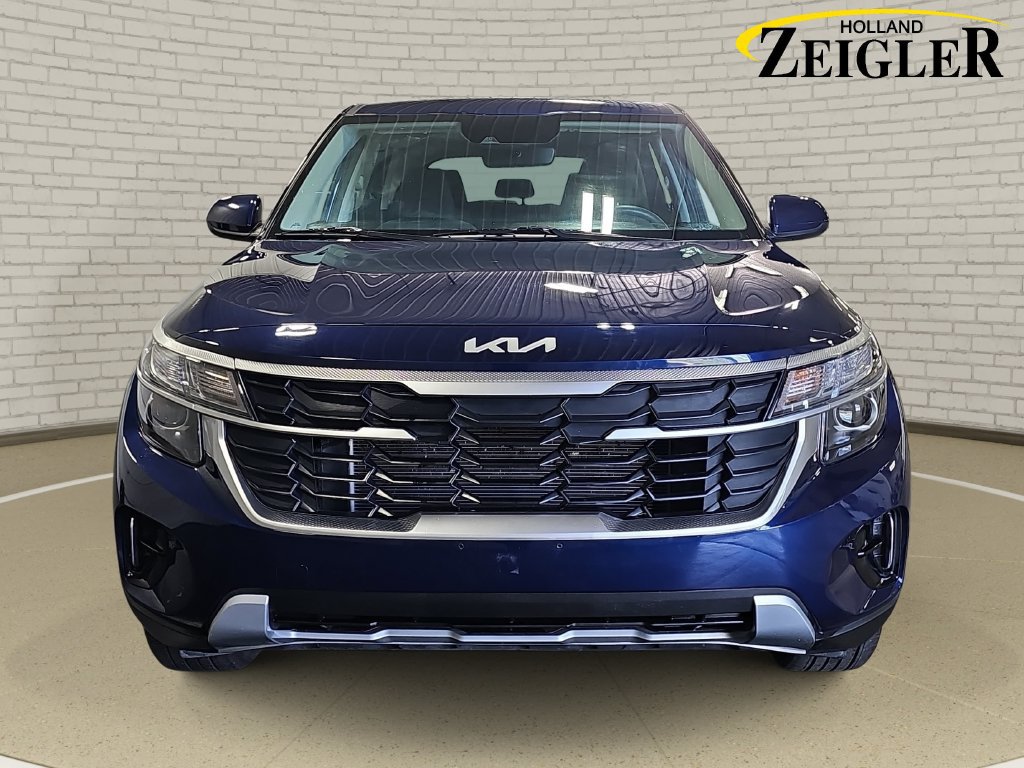 Certified 2026 Kia Seltos LX AWD/4WD image 2