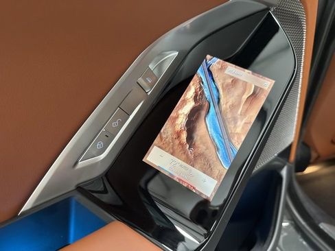 Used 2024 BMW i7 xDrive60 w/ Premium Package image 59