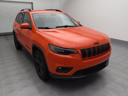 Used 2021 Jeep Cherokee Latitude Plus AWD/4WD image 13