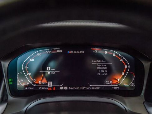 Used 2021 BMW 440i xDrive Coupe w/ Premium Package image 17