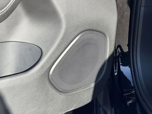 Used 2022 Volvo XC60 T8 Inscription Expression w/ Protection Package Premier image 22