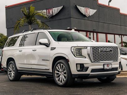 Used 2022 GMC Yukon XL Denali w/ Denali Premium Package