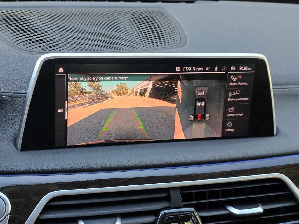 Used 2020 BMW 740i w/ Premium Package RWD image 16