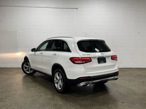 Used 2018 Mercedes-Benz GLC 300 4MATIC image 5