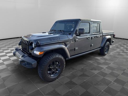 Used 2023 Jeep Gladiator Willys image 3