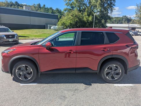 New 2026 Nissan Rogue SV image 4