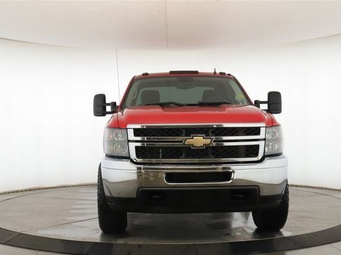 Used 2011 Chevrolet Silverado 2500 LT w/ Snow Plow Prep Package image 12