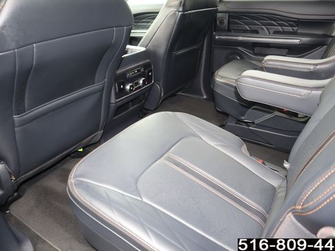 Used 2024 Ford Expedition Platinum AWD/4WD image 13