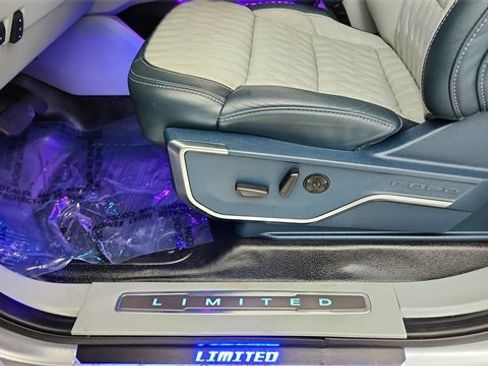 Used 2024 Ford F250 Limited w/ FX4 Off-Road Package image 40