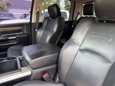 Used 2014 RAM 1500 Laramie AWD/4WD image 13