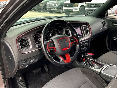 Used 2021 Dodge Charger SXT RWD image 13