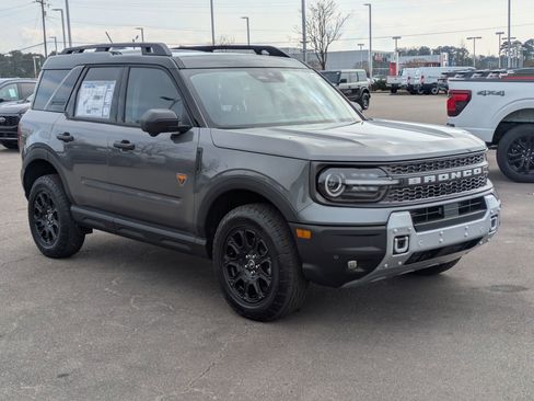 New 2025 Ford Bronco Sport Badlands w/ Badlands Tech Package AWD/4WD image 2