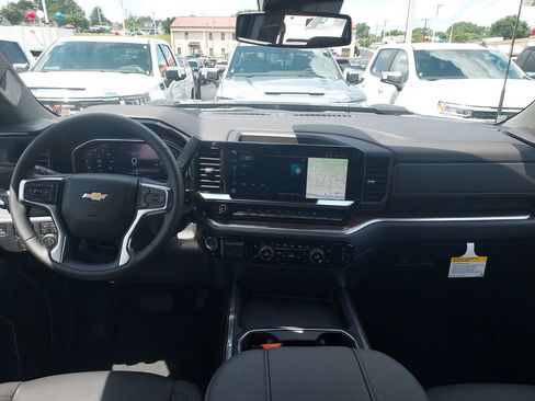 New 2026 Chevrolet Silverado 3500 LT w/ All Star Edition AWD/4WD image 12