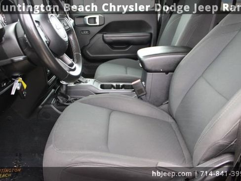 Used 2022 Jeep Gladiator Willys image 37