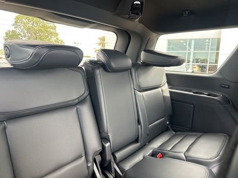 New 2025 Ford Expedition Platinum w/ Stealth Performance Package image 13