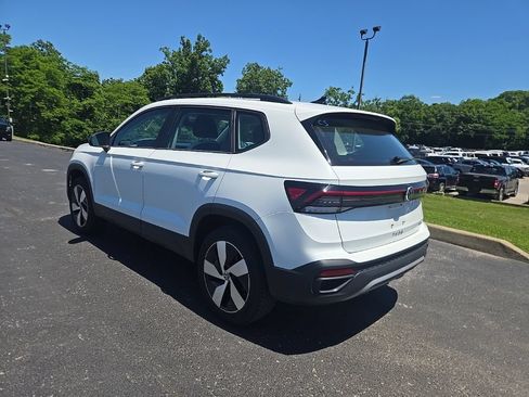 Used 2025 Volkswagen Taos S AWD/4WD image 4