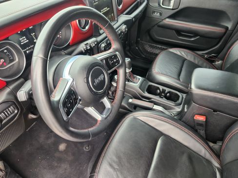 Used 2018 Jeep Wrangler Unlimited Rubicon AWD/4WD image 14
