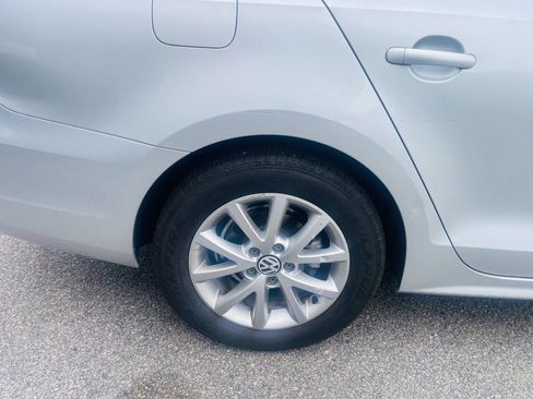 Used 2014 Volkswagen Jetta SE image 12