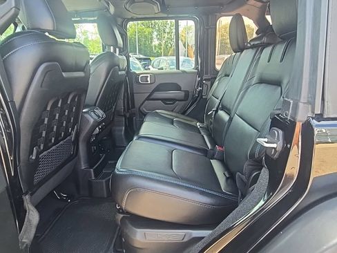 Used 2022 Jeep Wrangler Unlimited Rubicon 4xe w/ Steel Bumper Group AWD/4WD image 36