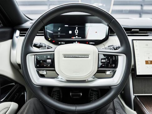 Used 2024 Land Rover Range Rover Long Wheelbase SE image 69