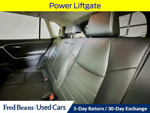 Used 2021 Toyota RAV4 XLE Premium AWD/4WD image 30