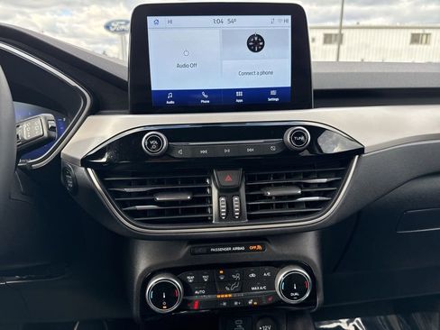 Certified 2022 Ford Escape SEL w/ Technology Package image 24