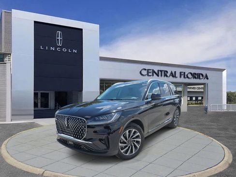 New 2025 Lincoln Aviator 2WD w/ Equipment Group 101A image 31